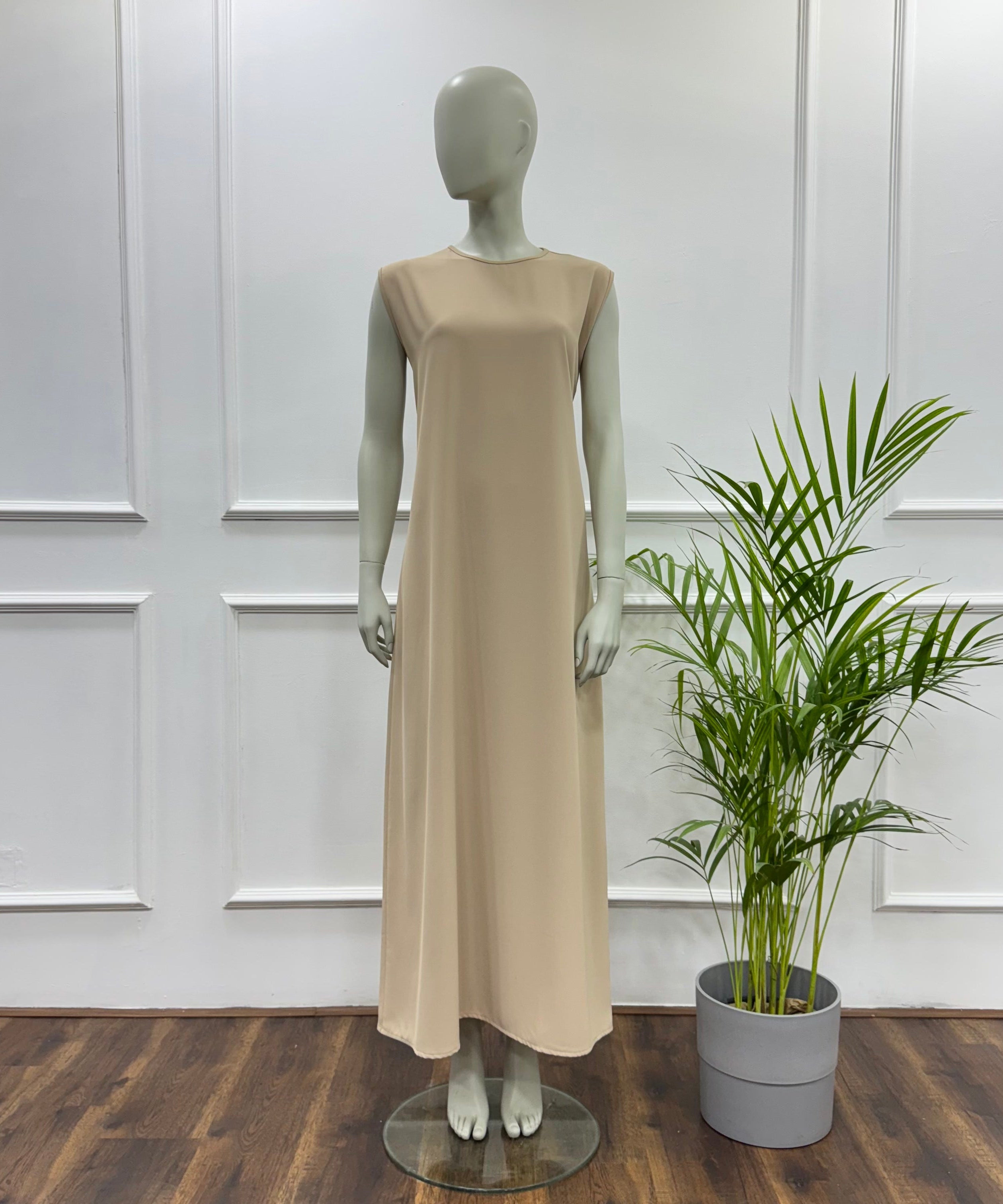 Sleeveless Basic Dress-Chiffon crepe-Beige