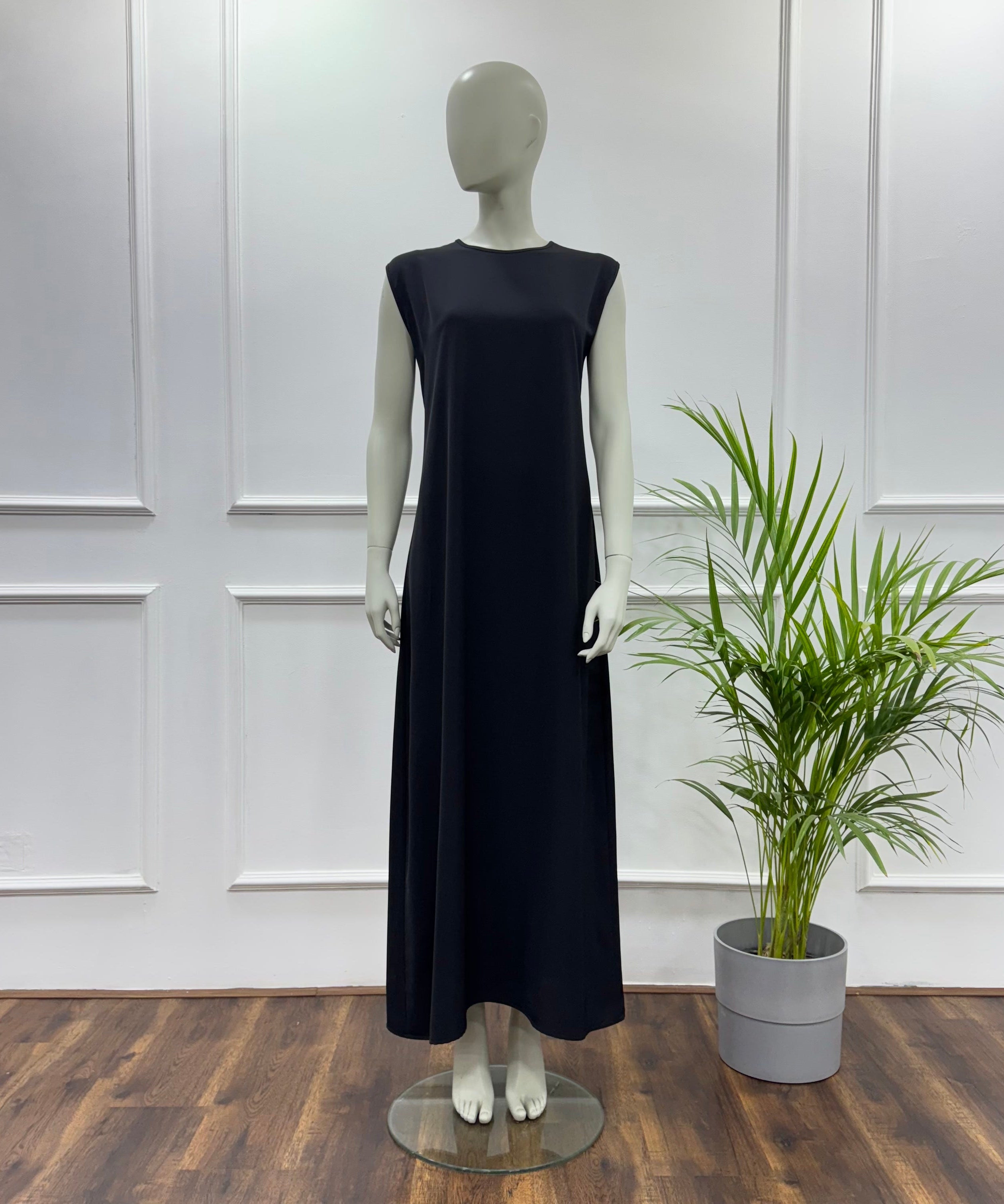 Sleeveless Basic Dress-Chiffon crepe-Black