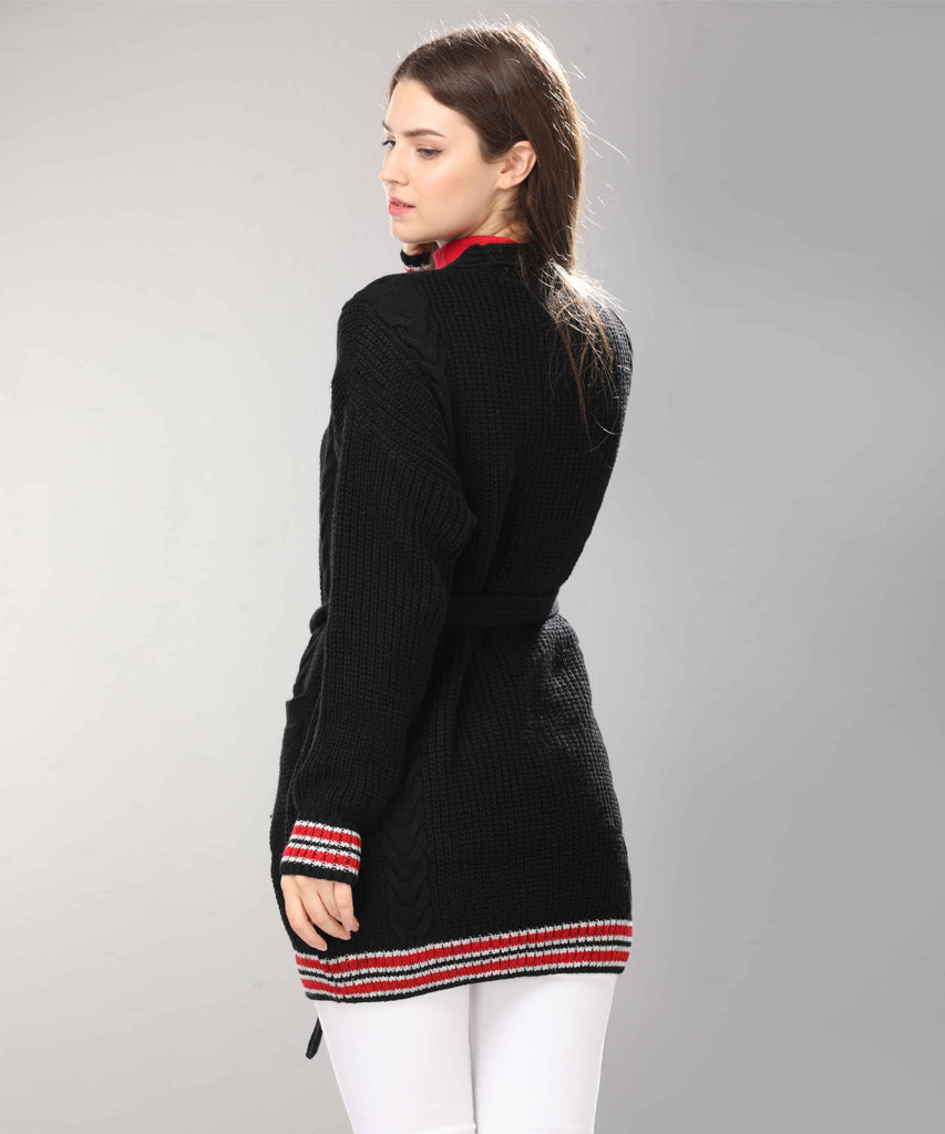 كارديجان-تريكو-اسود