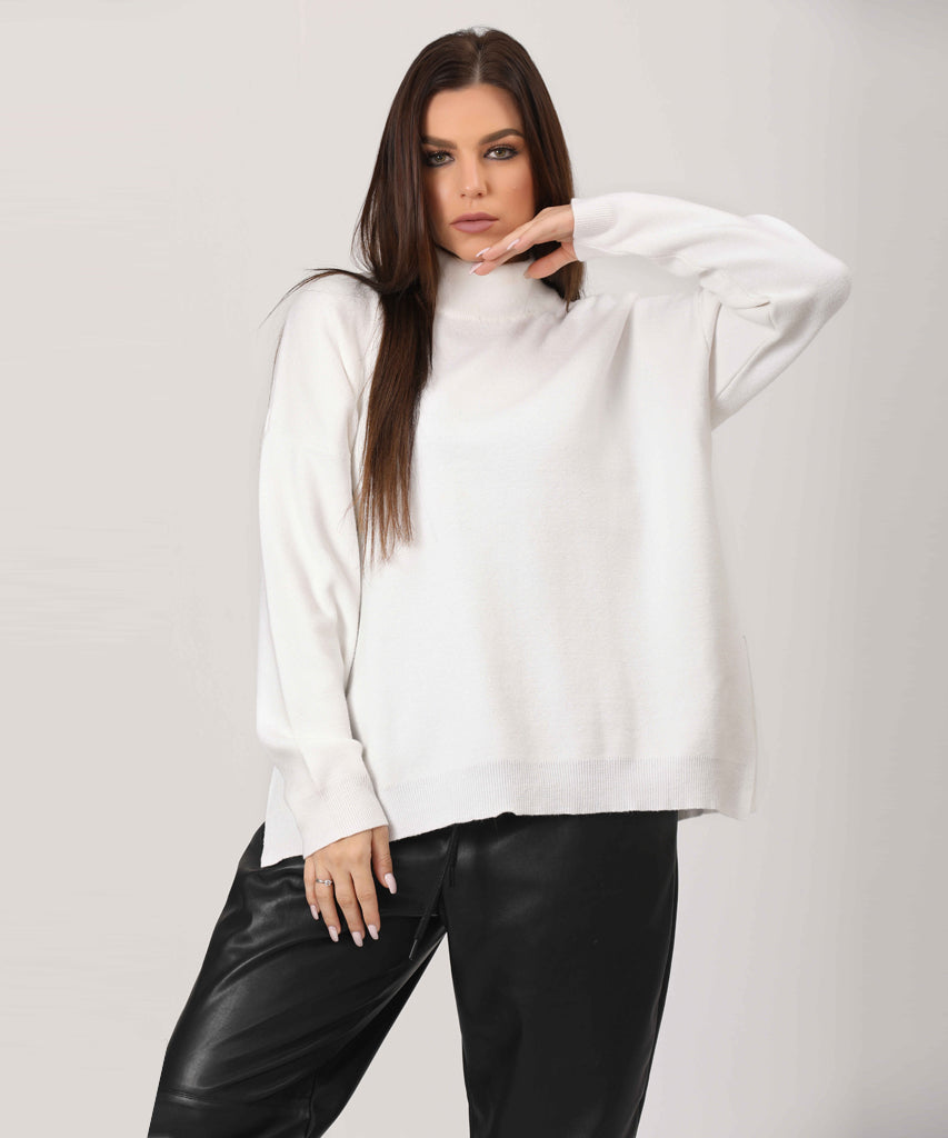 بلوفر-تريكو-ابيض