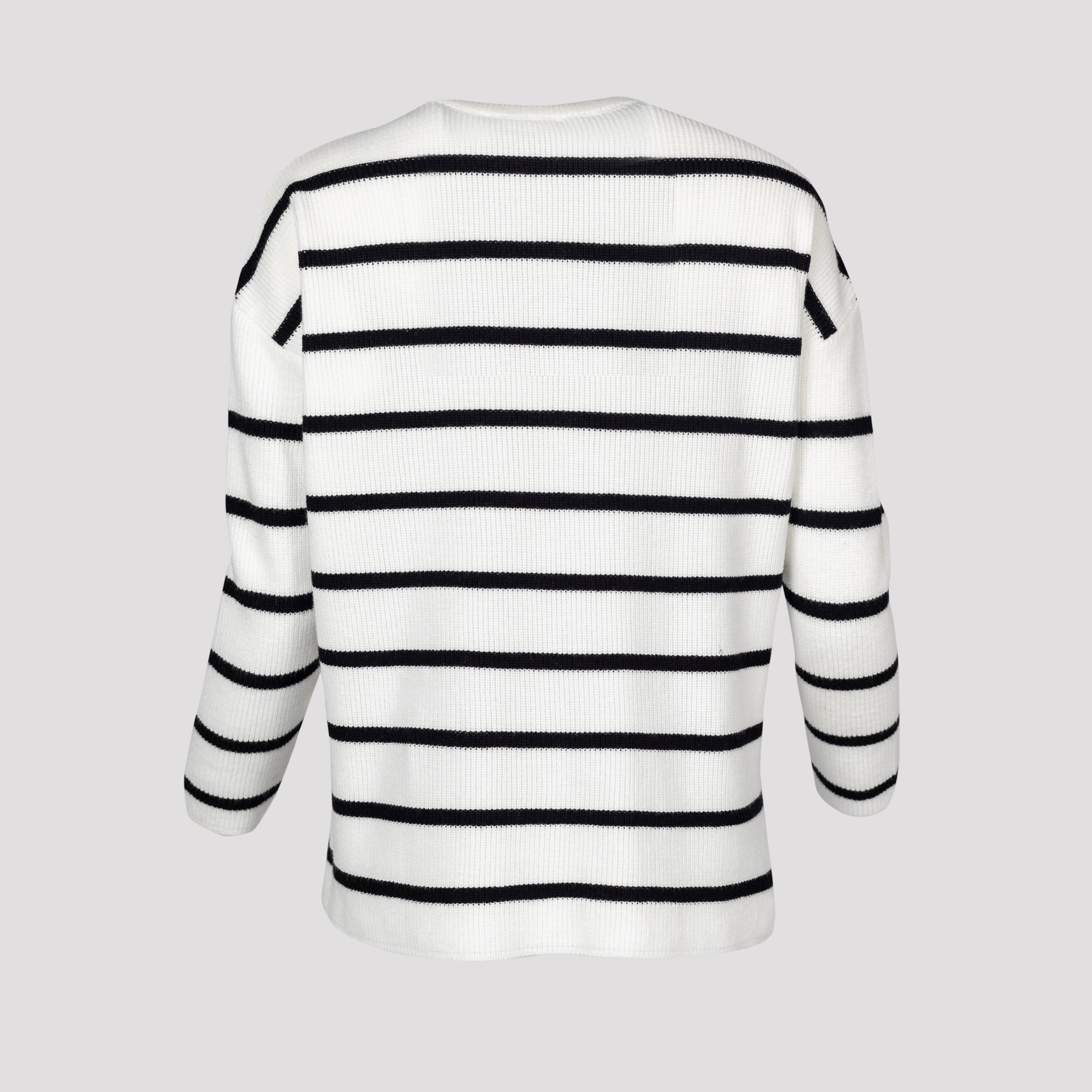 بلوفر-تريكو-ابيض