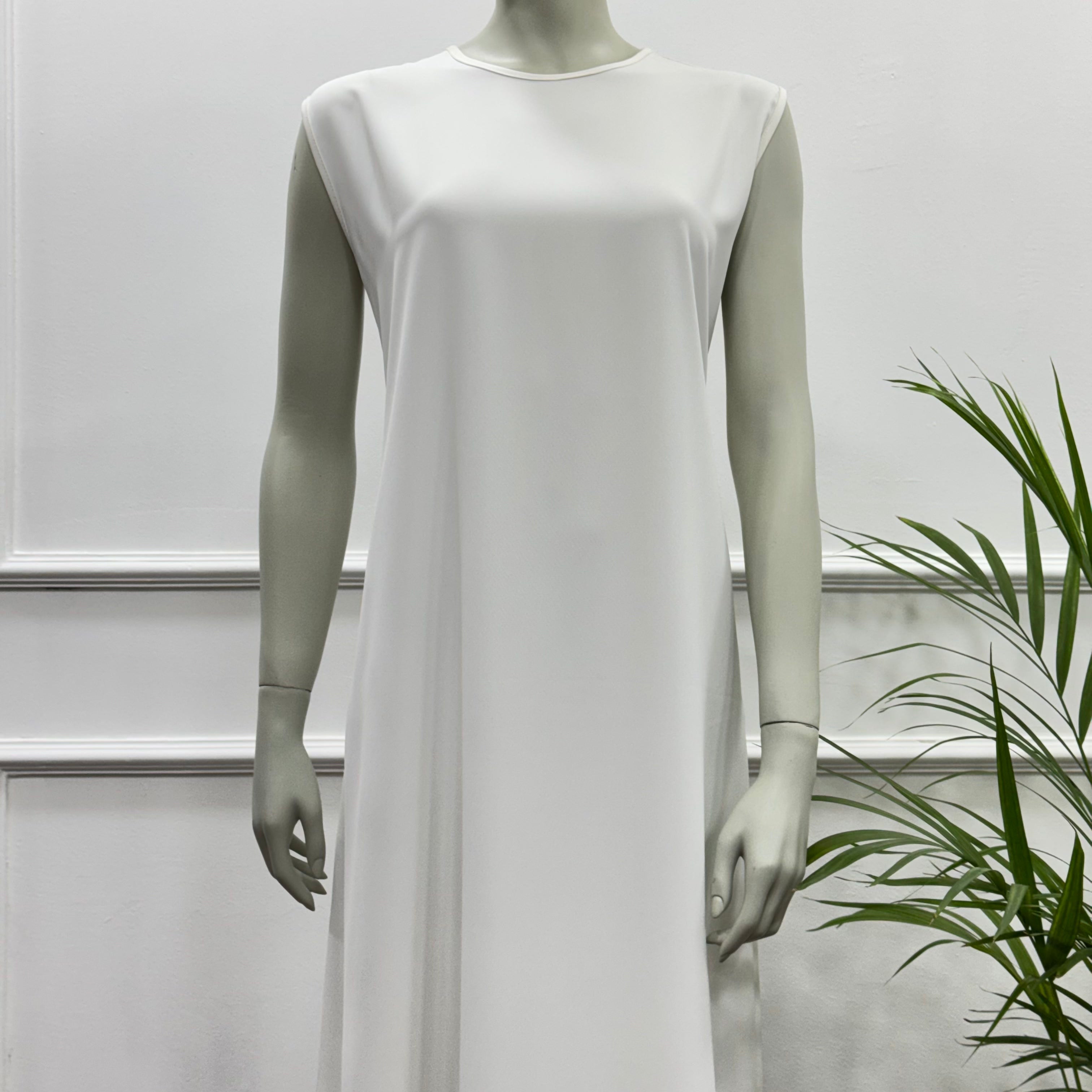 Sleeveless Basic Dress-Chiffon crepe-Of White