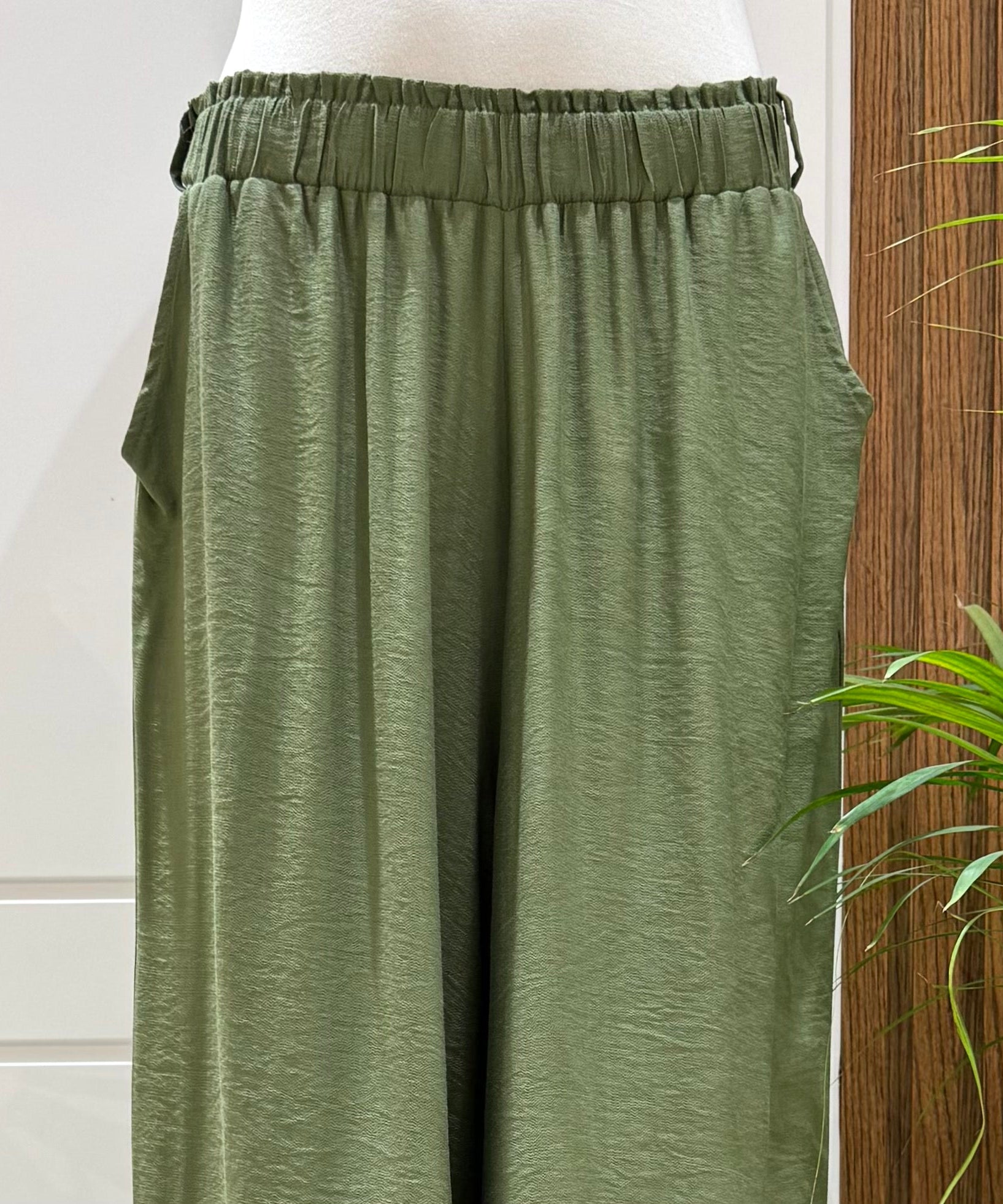 بنطلون ساده واسع-كتان اسباني-زيتي