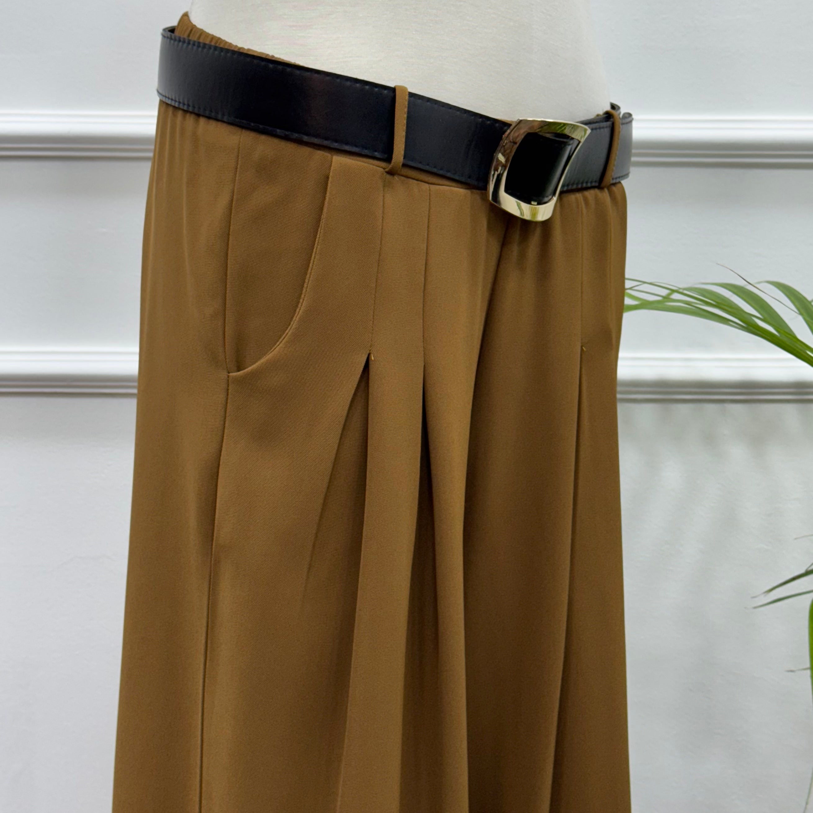 Front-Pleated Trousers-Crepe