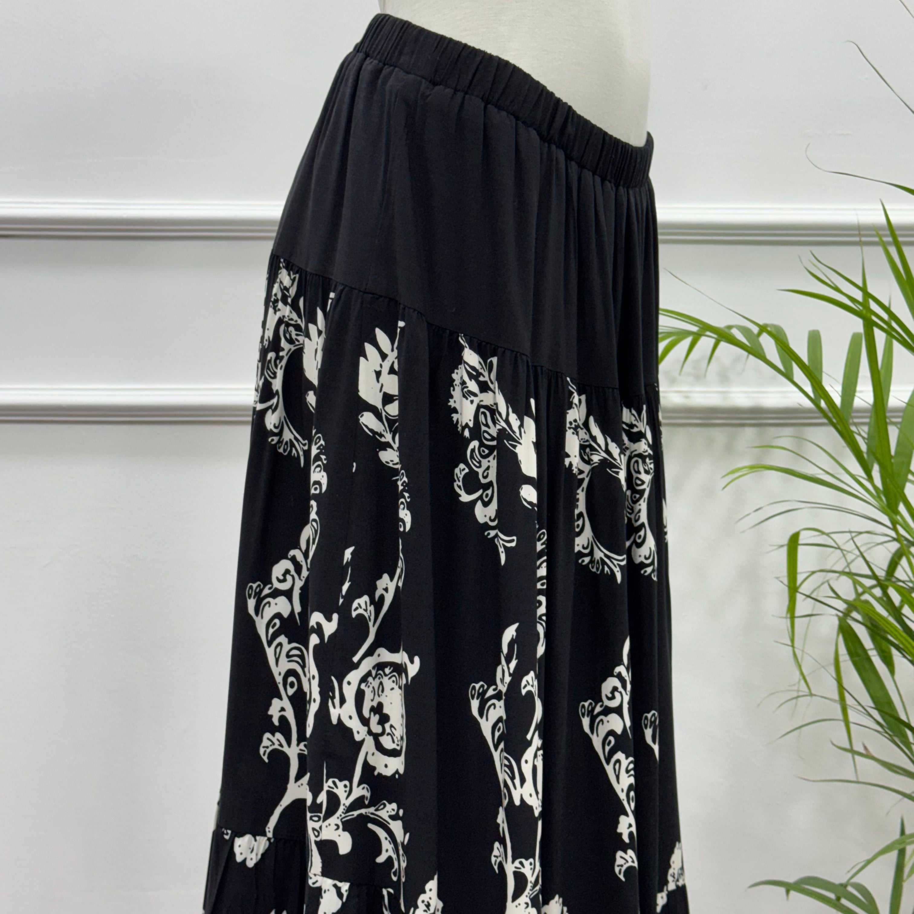 Border Printed Tiered Maxi Skirt