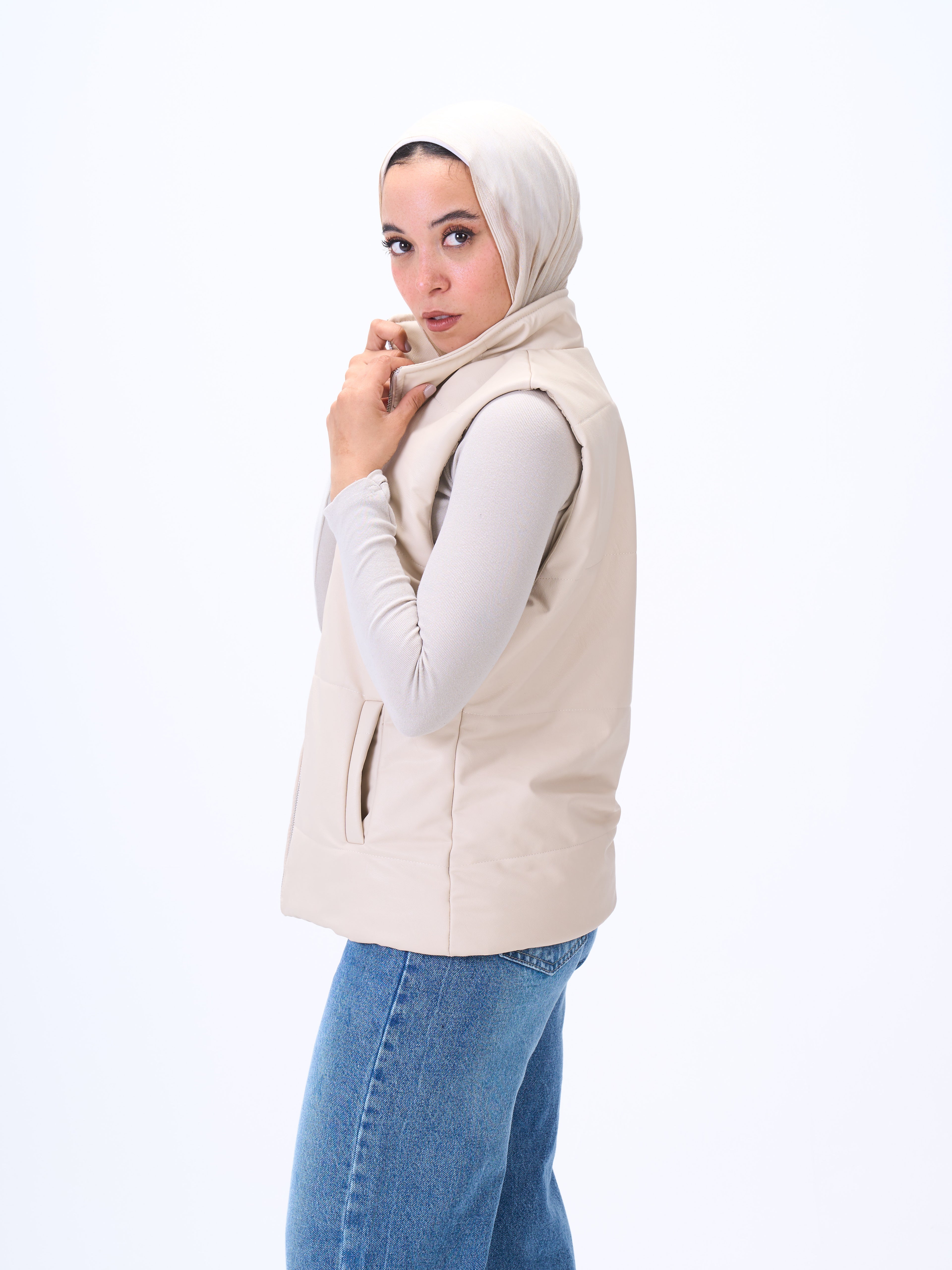 Sleeveless Jacket-Leather