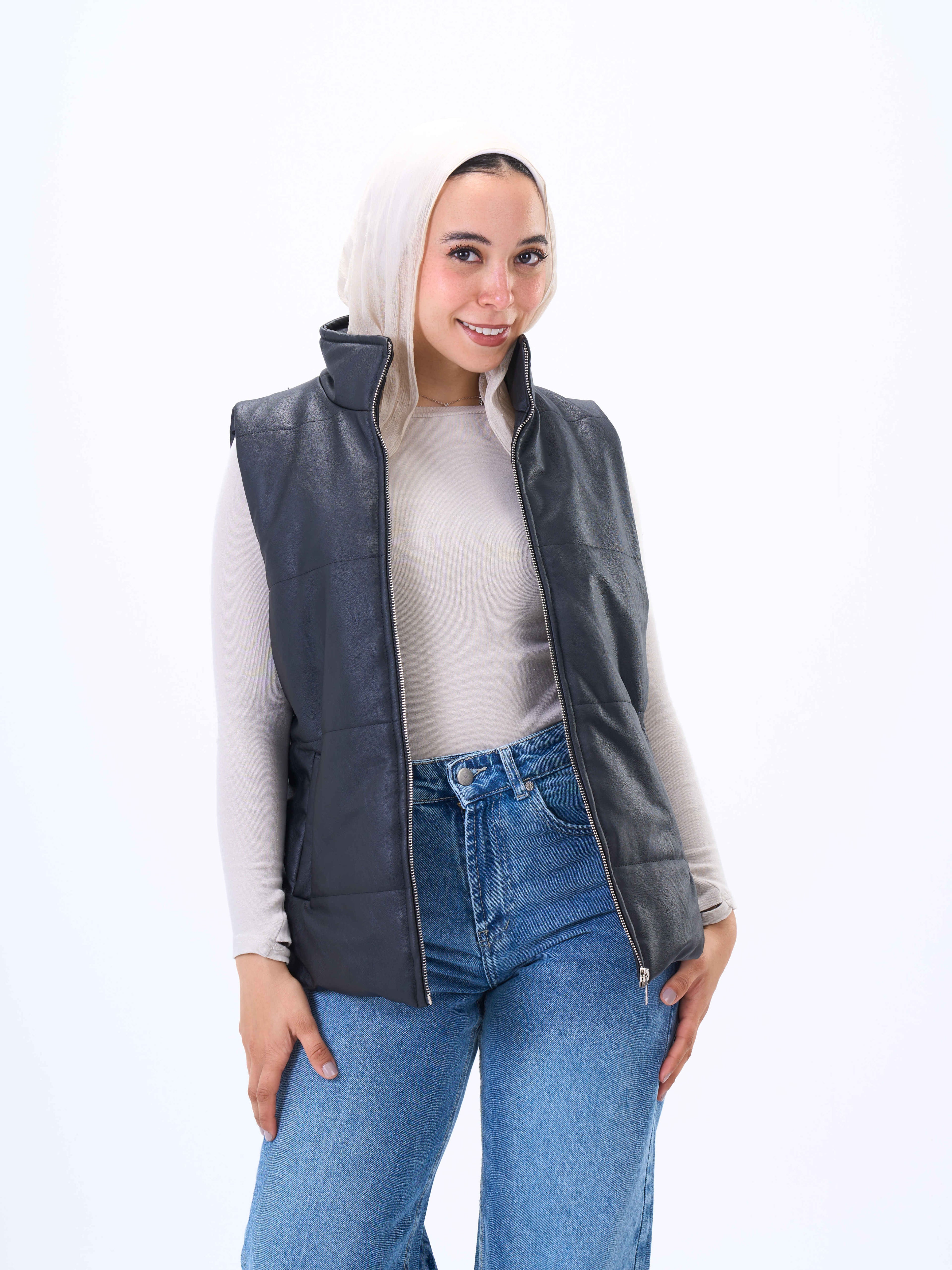 Sleeveless Jacket-Leather