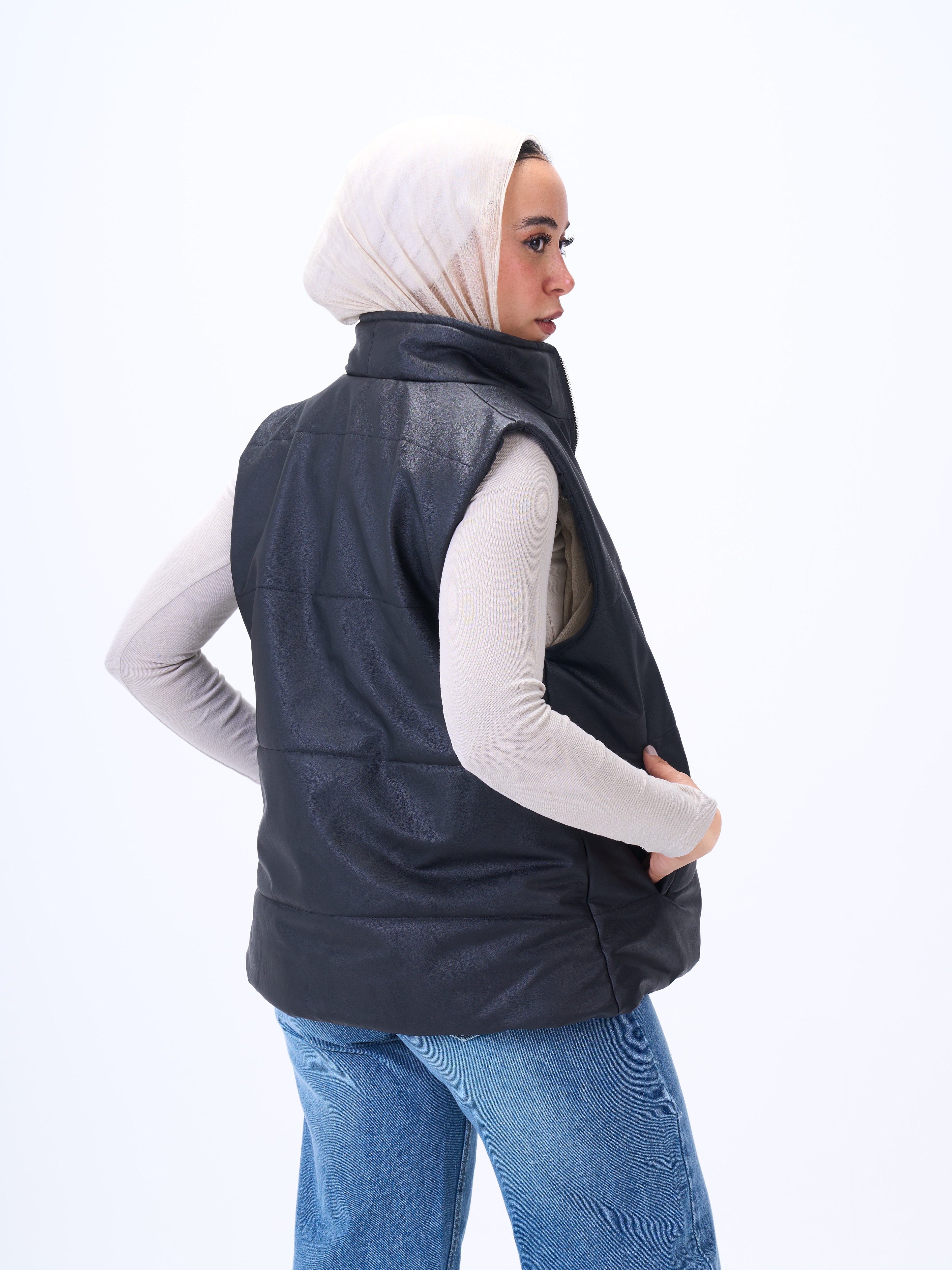 Sleeveless Jacket-Leather