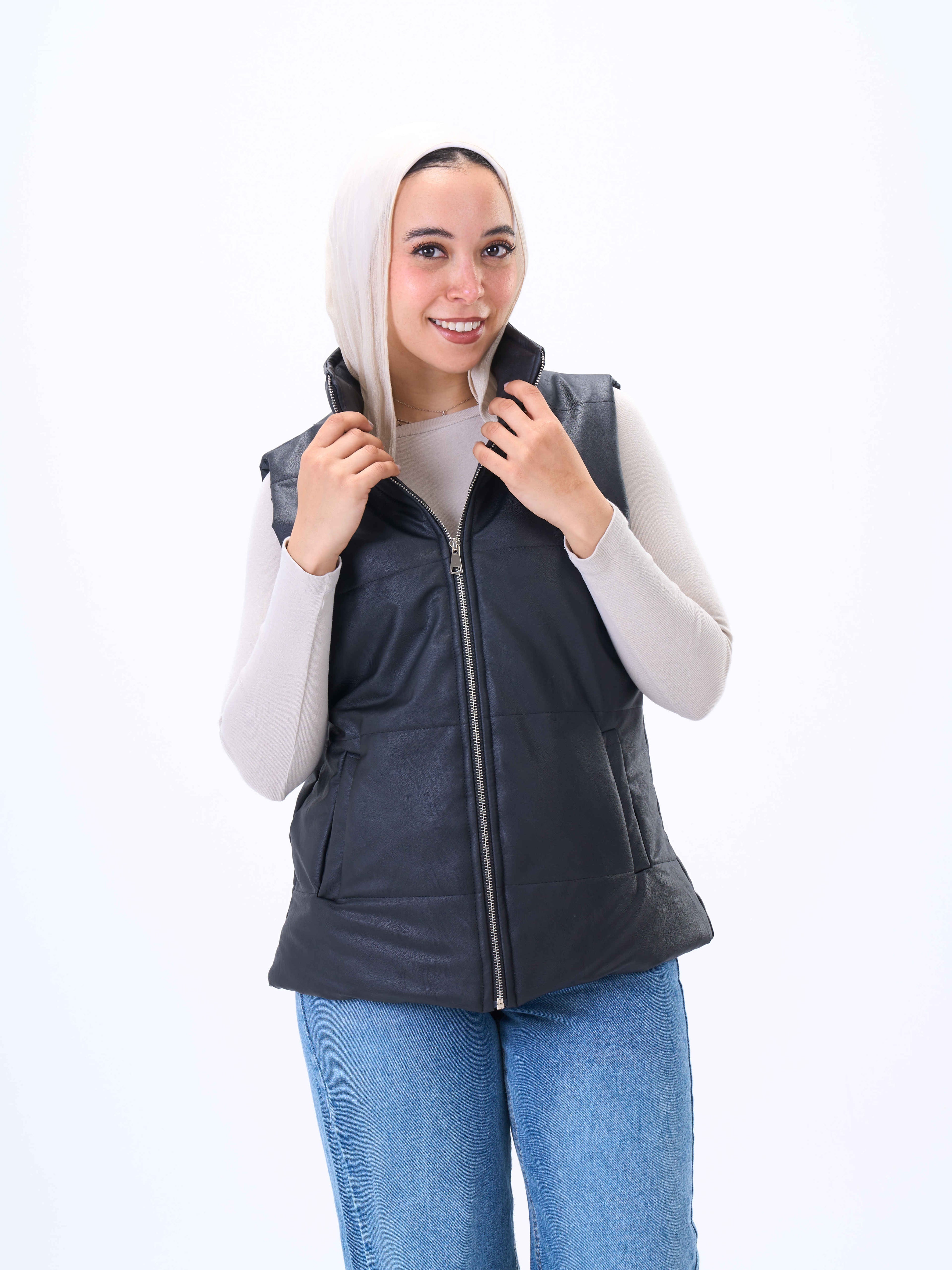 Sleeveless Jacket-Leather